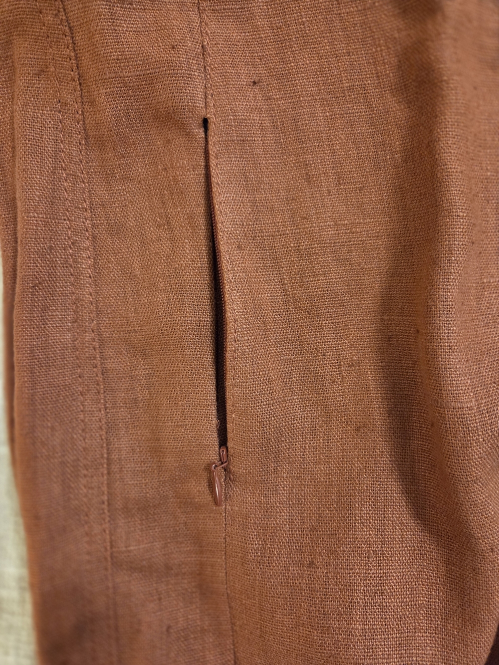Akris Punto Wide-Leg High-Waist Pants in Burnt Orange - Picture 7 of 9